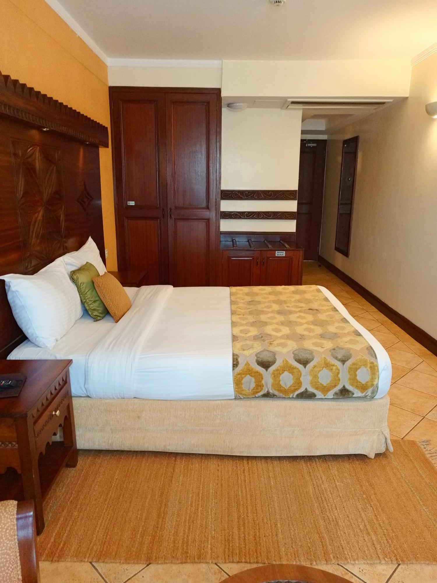Hotel The Heron By Sarovar Portico India Nairobi