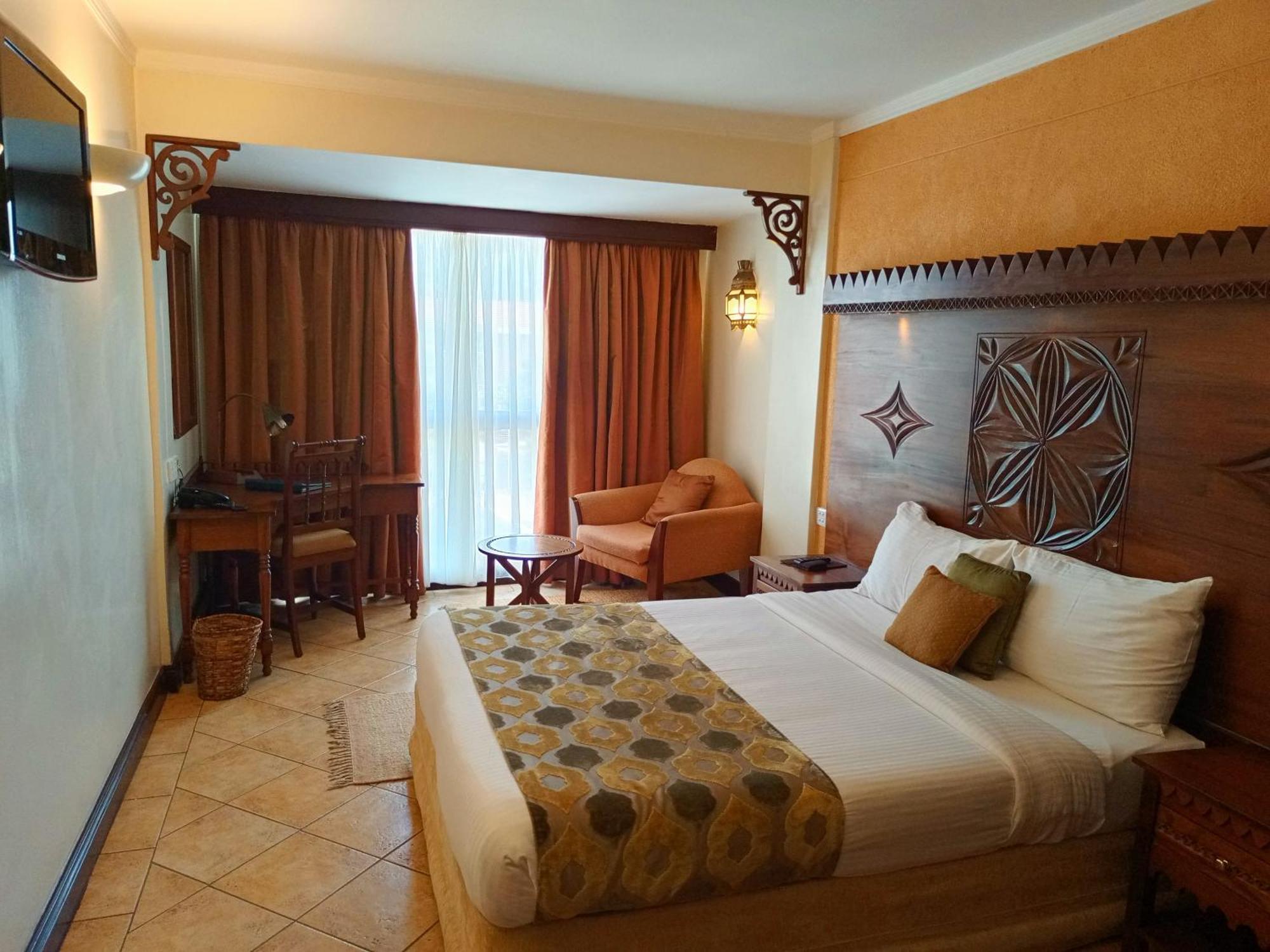The Heron By Sarovar Portico India 4*