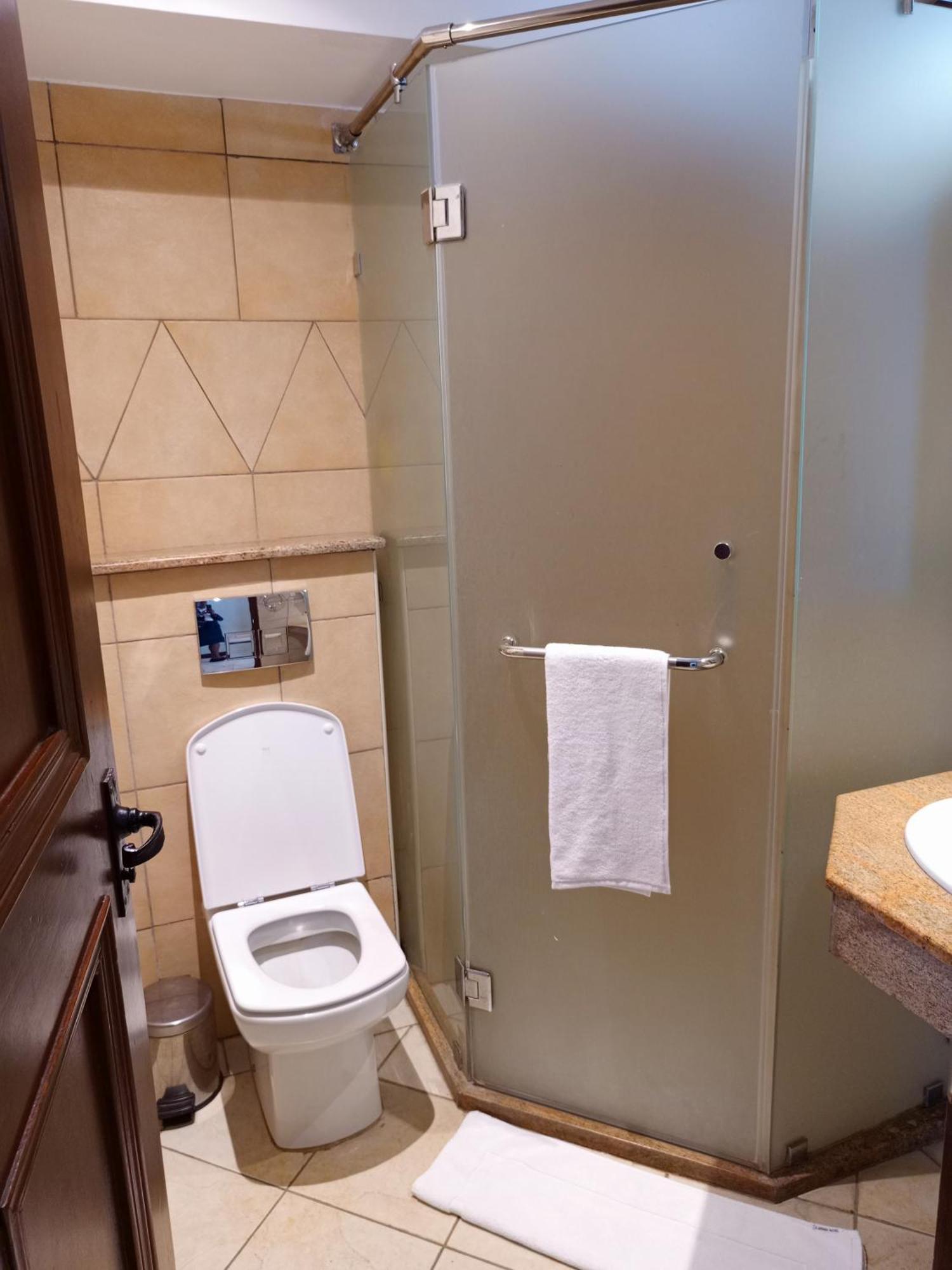 Hotel The Heron By Sarovar Portico India Nairobi